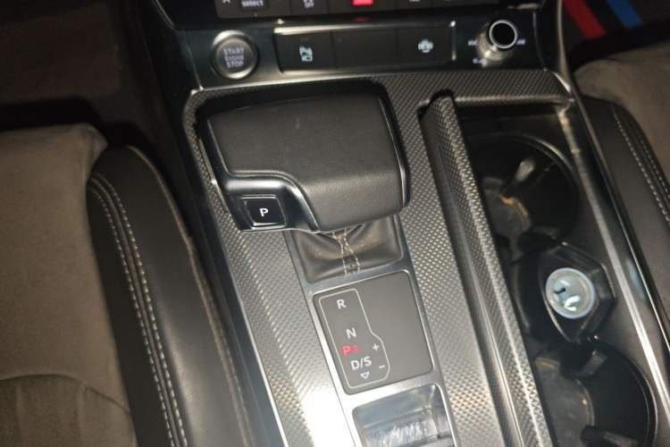 Used Audi A6L 2019 45 TFSI Prestige Dynamic Edition Gear Lever