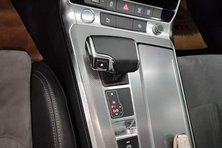 Used Audi A6L 2019 45 TFSI quattro Prestige Dynamic Edition Gear Lever