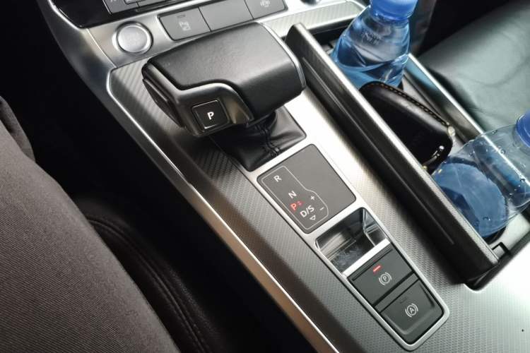 Used Audi A6L 2019 40 TFSI Luxury Prestige Edition Gear Lever