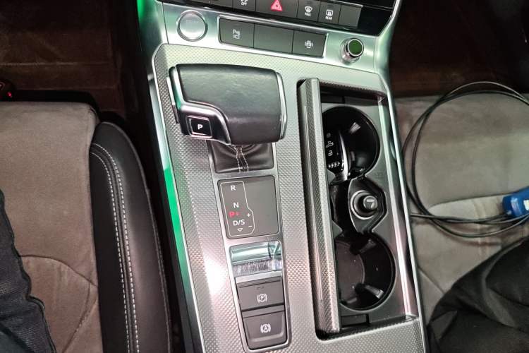 Used Audi A6L 2019 45 TFSI Prestige Dynamic Edition Gear Lever