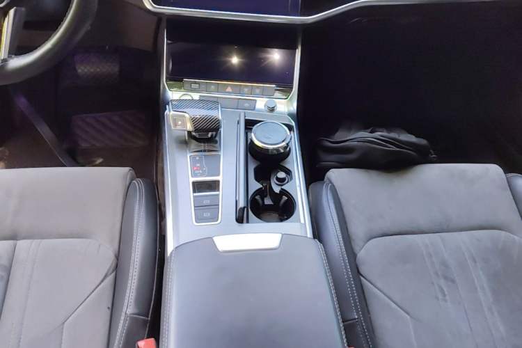 Used Audi A6L 2019 45 TFSI Prestige Dynamic Edition Gear Lever