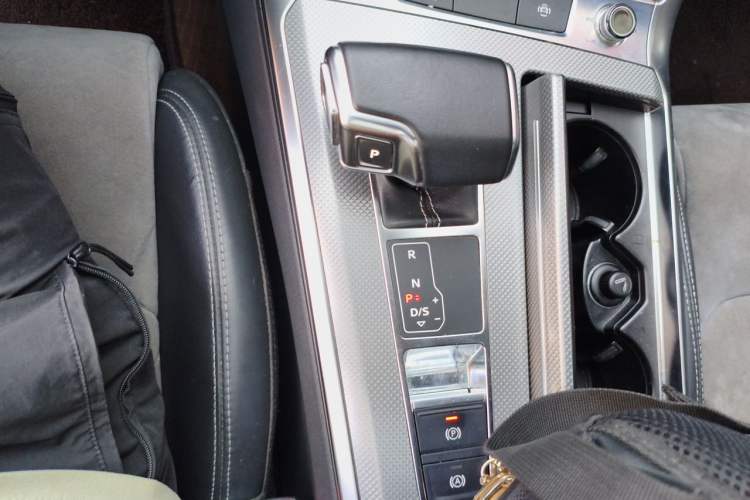 Used Audi A6L 2019 45 TFSI Prestige Dynamic Edition Gear Lever