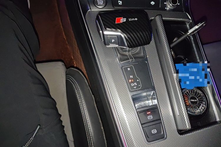 Used Audi A6L 2019 40 TFSI Luxury Dynamic Model Gear Lever