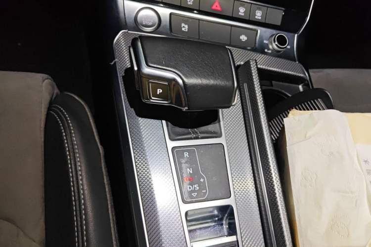 Used Audi A6L 2019 45 TFSI Prestige Dynamic Edition Gear Lever