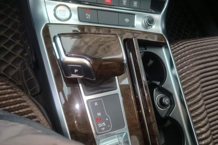 Used Audi A6L 2019 45 TFSI quattro Prestige Elegant Edition Gear Lever