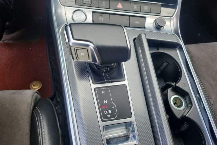Used Audi A6L 2019 45 TFSI Prestige Dynamic Edition Gear Lever