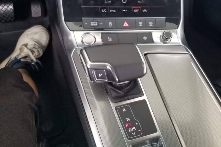 Used Audi A6L 2019 40 TFSI Luxury Prestige Edition Gear Lever