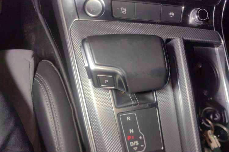 Used Audi A6L 2019 45 TFSI Prestige Dynamic Edition Gear Lever