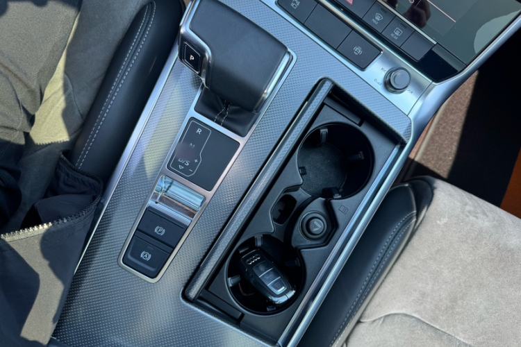 Used Audi A6L 2019 45 TFSI Prestige Dynamic Edition Gear Lever