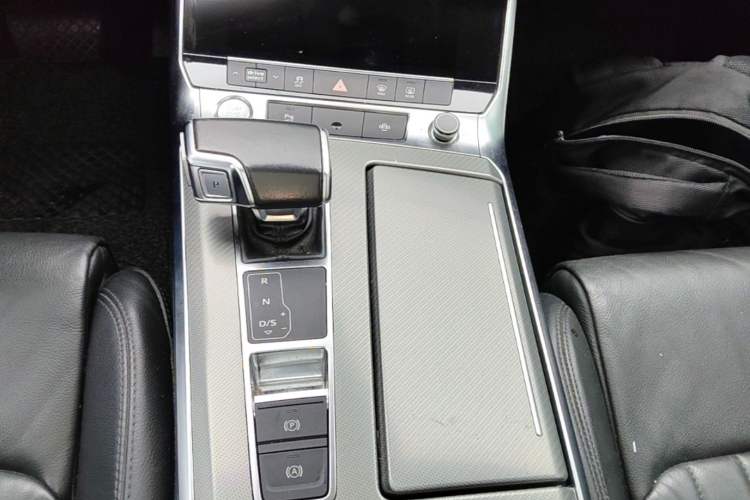 Used Audi A6L 2019 40 TFSI Luxury Prestige Edition Gear Lever