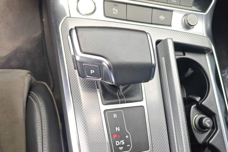 Used Audi A6L 2019 45 TFSI Prestige Dynamic Edition Gear Lever