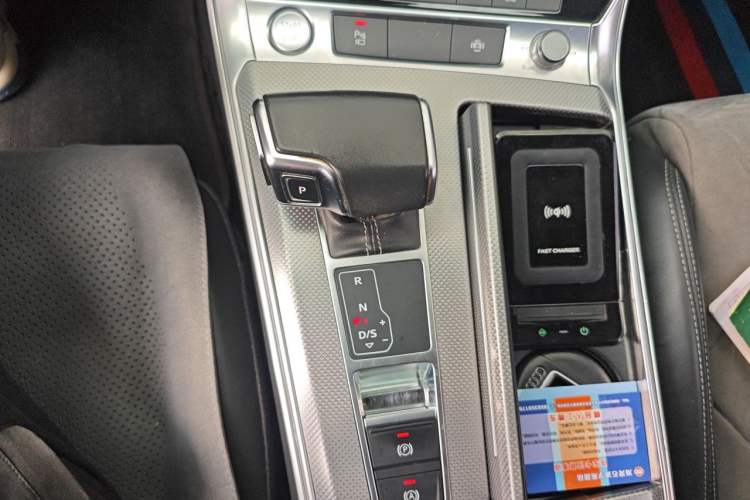 Used Audi A6L 2019 45 TFSI quattro Prestige Dynamic Edition Gear Lever