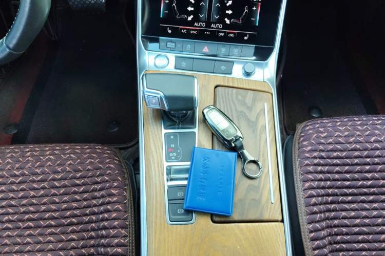 Used Audi A6L 2019 55 TFSI quattro Prestige Dynamic Edition Gear Lever