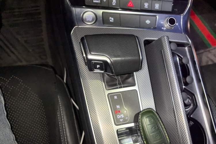 Used Audi A6L 2019 45 TFSI Prestige Dynamic Edition Gear Lever