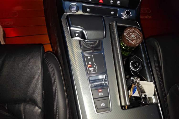 Used Audi A6L 2019 40 TFSI Luxury Prestige Edition Gear Lever