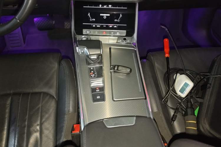 Used Audi A6L 2019 40 TFSI Luxury Prestige Edition Gear Lever