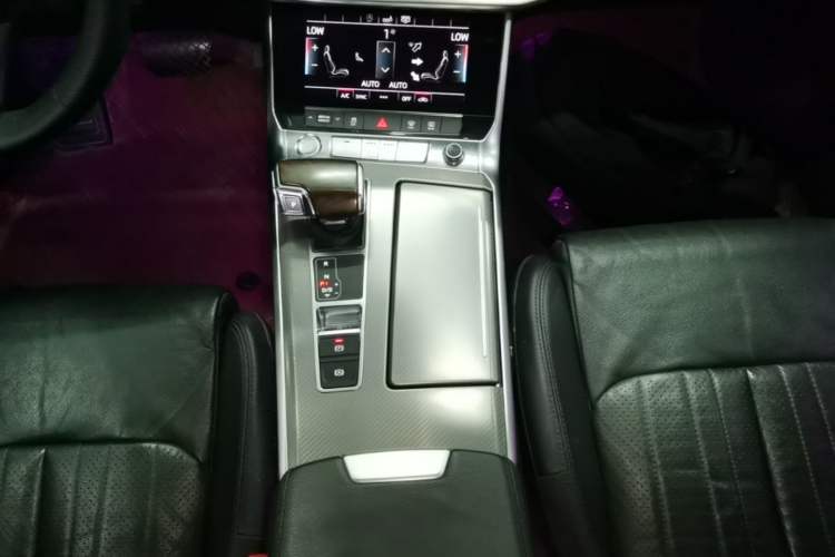 Used Audi A6L 2019 40 TFSI Luxury Prestige Edition Gear Lever