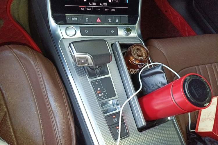 Used Audi A6L 2019 40 TFSI Luxury Dynamic Model Gear Lever