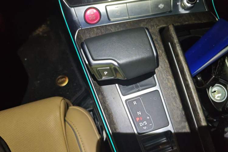 Used Audi A6L 2019 55 TFSI quattro Prestige Edition Gear Lever