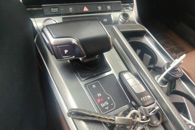 Used Audi A6L 2019 40 TFSI Luxury Prestige Edition Gear Lever