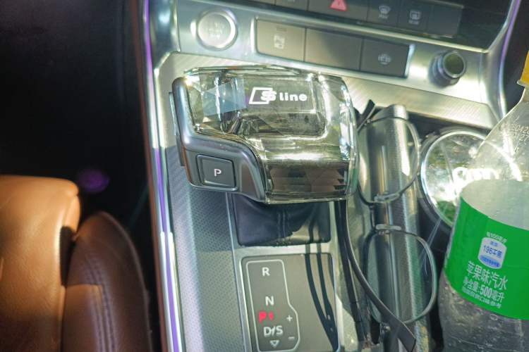 Used Audi A6L 2019 40 TFSI Luxury Prestige Edition Gear Lever