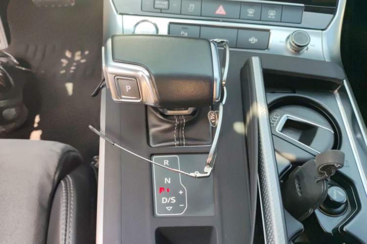 Used Audi A6L 2019 45 TFSI Prestige Dynamic Edition Gear Lever