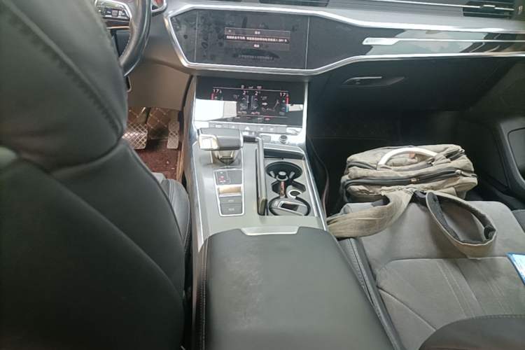 Used Audi A6L 2019 45 TFSI Prestige Dynamic Edition Gear Lever