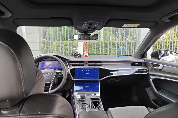 Used Audi A6L 2019 40 TFSI Luxury Dynamic Model Headliner