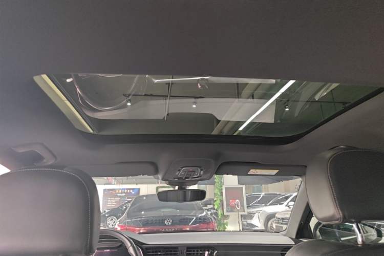 Used Audi A6L 2019 40 TFSI Luxury Dynamic Model Headliner