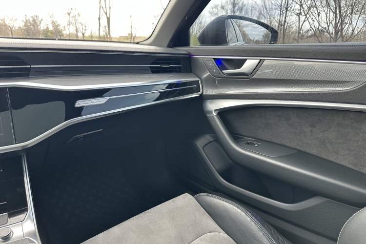 Used Audi A6L 2019 40 TFSI Luxury Dynamic Model Interior 10