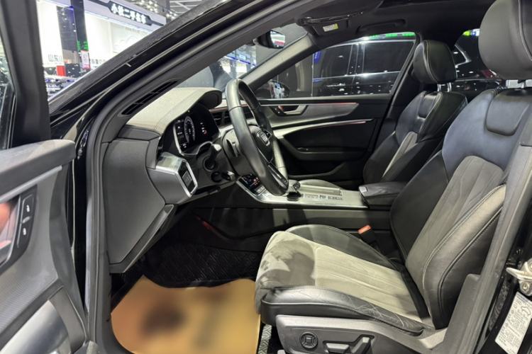 Used Audi A6L 2019 40 TFSI Luxury Dynamic Model Interior 2