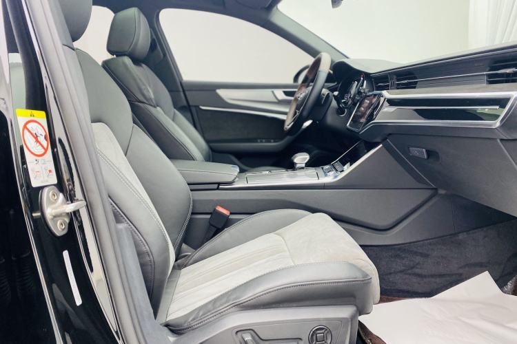 Used Audi A6L 2019 40 TFSI Luxury Dynamic Model Interior 3