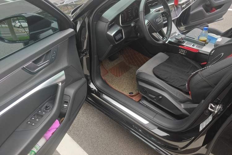 Used Audi A6L 2019 40 TFSI Luxury Dynamic Model Interior 3