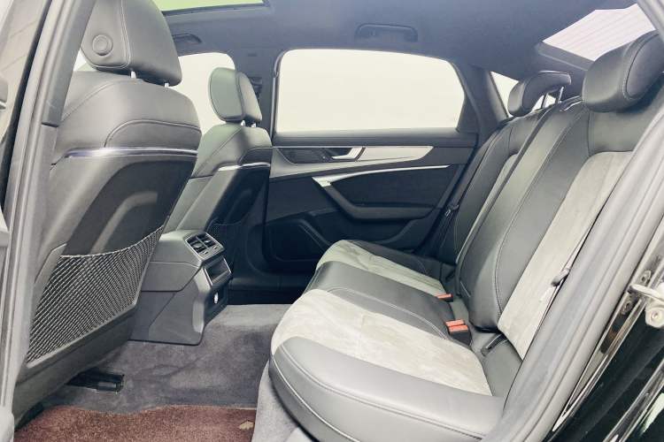 Used Audi A6L 2019 40 TFSI Luxury Dynamic Model Interior 4