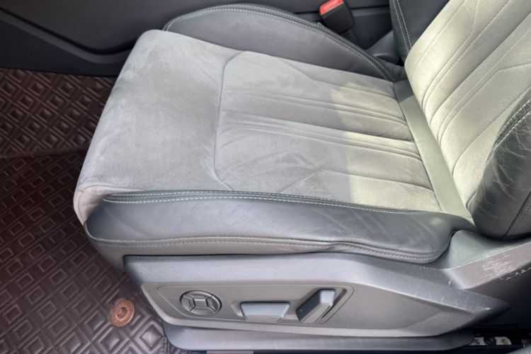 Used Audi A6L 2019 40 TFSI Luxury Dynamic Model Interior 5