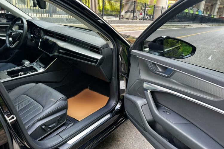 Used Audi A6L 2019 40 TFSI Luxury Prestige Edition Interior 8