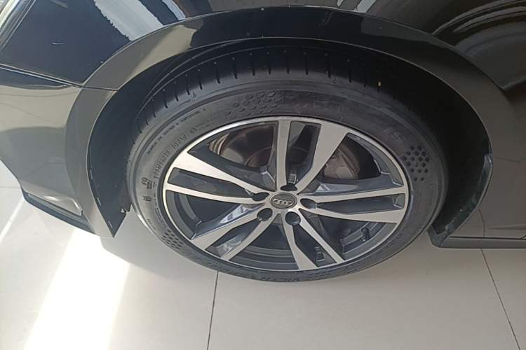 Used Audi A6L 2019 40 TFSI Luxury Dynamic Model Left Front Wheel Hub