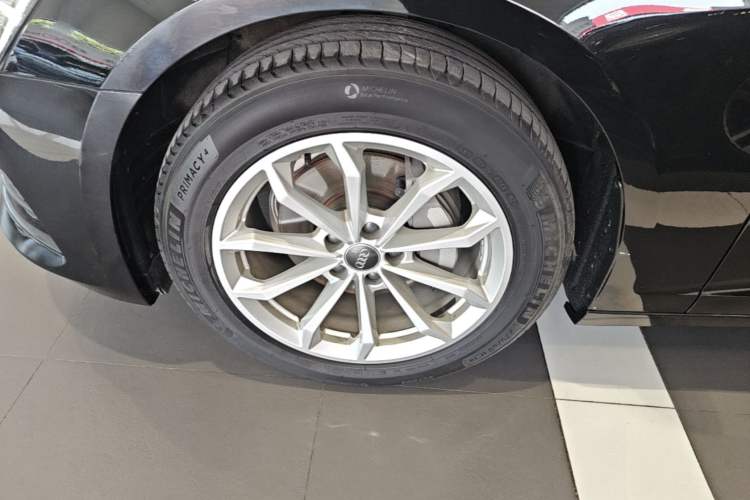 Used Audi A6L 2019 40 TFSI Luxury Prestige Edition Left Front Wheel Hub