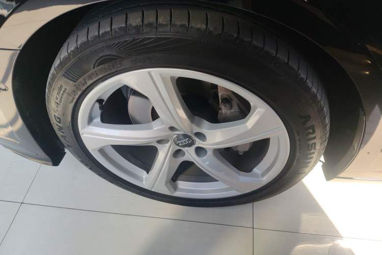 Used Audi A6L 2019 45 TFSI quattro Prestige Elegant Edition Left Front Wheel Hub