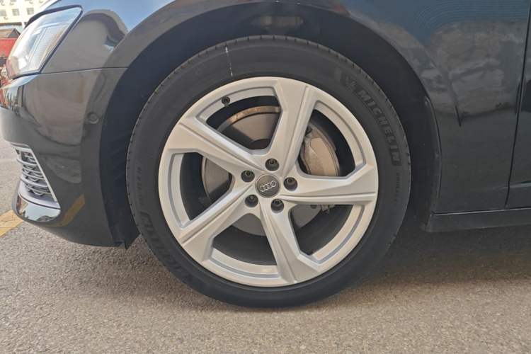 Used Audi A6L 2019 45 TFSI quattro Prestige Elegant Edition Left Front Wheel Hub