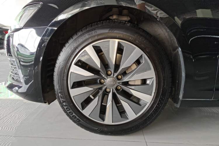 Used Audi A6L 2019 45 TFSI Prestige Elegant Edition Left Front Wheel Hub