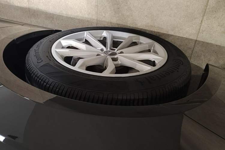 Used Audi A6L 2019 40 TFSI Luxury Prestige Edition Left Front Wheel Hub