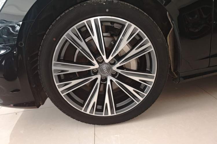 Used Audi A6L 2019 45 TFSI quattro Prestige Dynamic Edition Left Front Wheel Hub