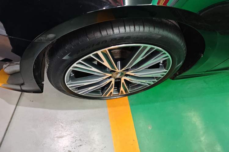 Used Audi A6L 2019 45 TFSI Prestige Dynamic Edition Left Front Wheel Hub
