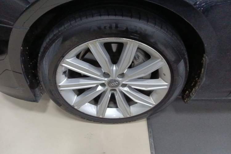 Used Audi A6L 2019 45 TFSI Prestige Dynamic Edition Left Front Wheel Hub