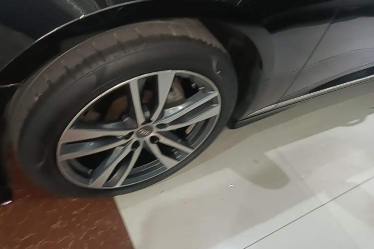 Used Audi A6L 2019 40 TFSI Luxury Dynamic Model Left Front Wheel Hub