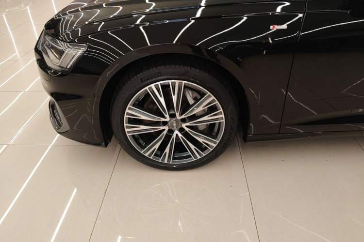 Used Audi A6L 2019 55 TFSI quattro Prestige Dynamic Edition Left Front Wheel Hub
