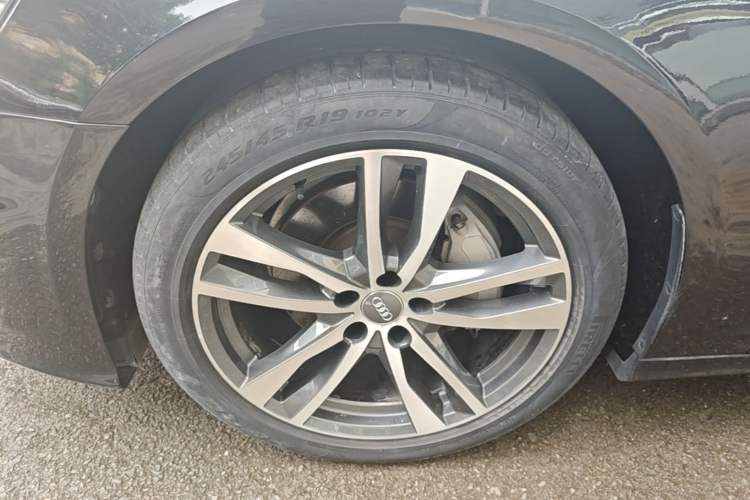 Used Audi A6L 2019 45 TFSI Prestige Dynamic Edition Left Front Wheel Hub