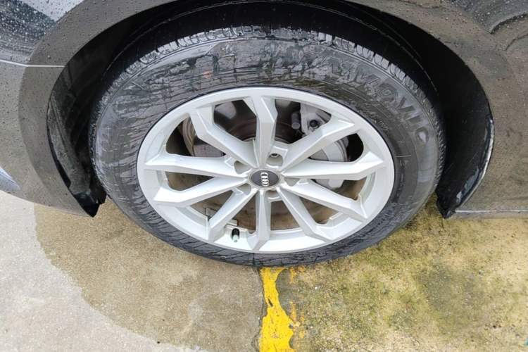 Used Audi A6L 2019 40 TFSI Luxury Prestige Edition Left Front Wheel Hub