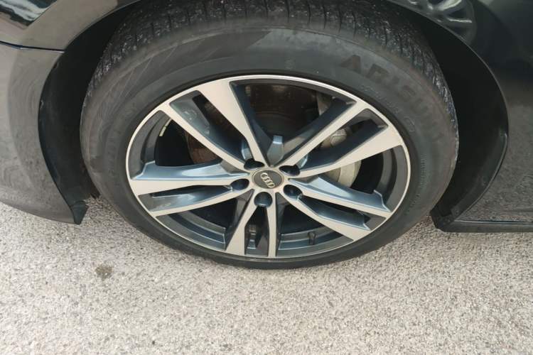 Used Audi A6L 2019 45 TFSI Prestige Dynamic Edition Left Front Wheel Hub
